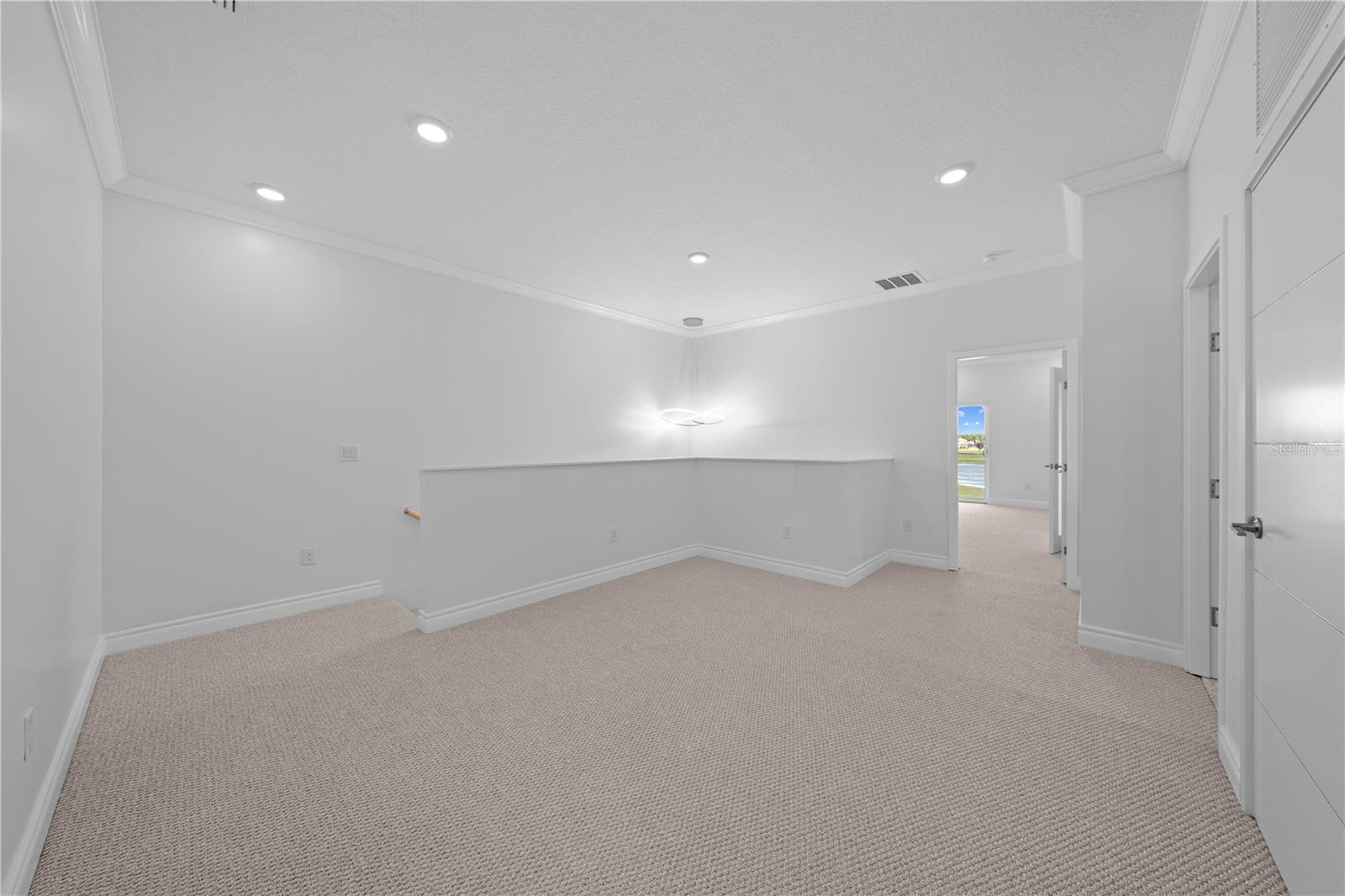 Image 46 of 86 For 1935 Greenbriar Terrace