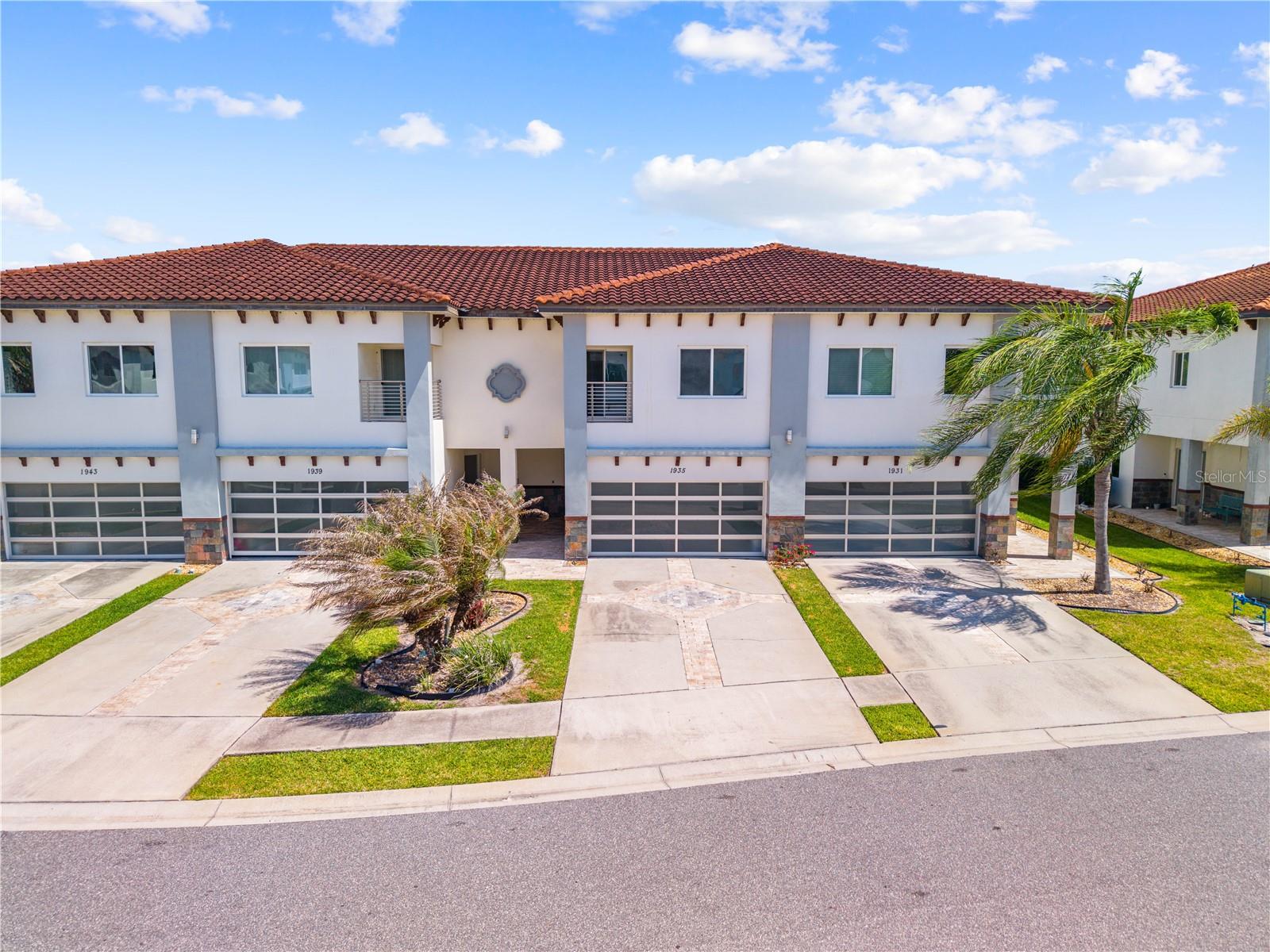 Image 57 of 86 For 1935 Greenbriar Terrace