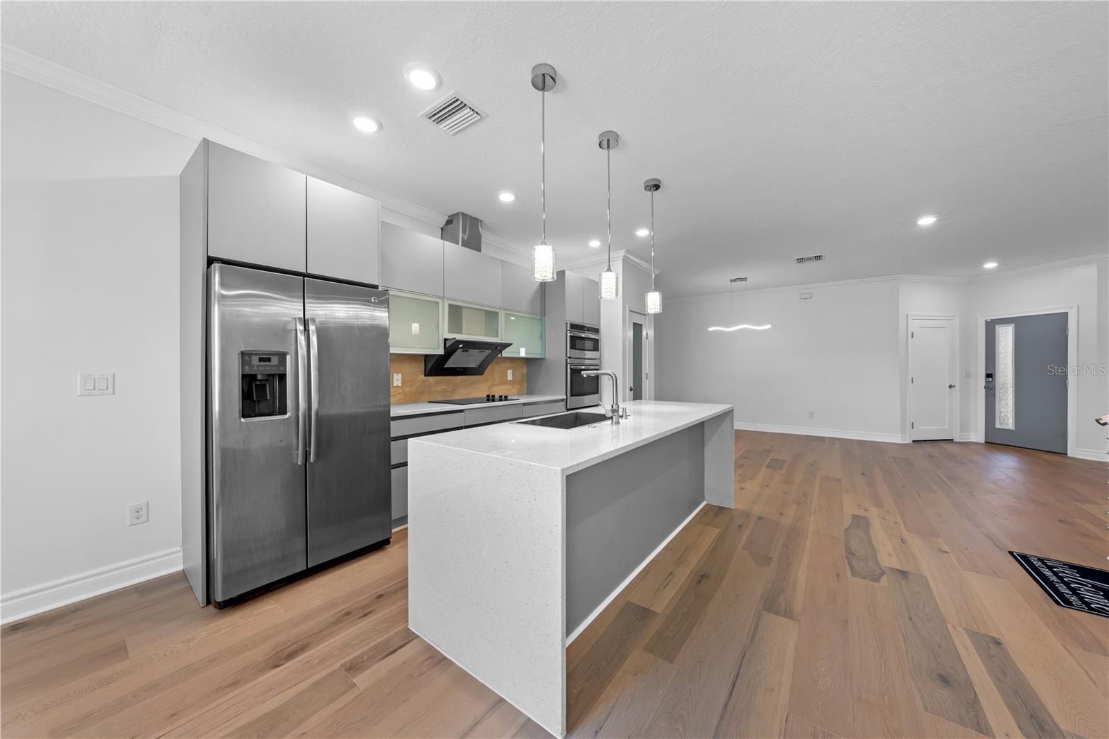 Image 8 of 86 For 1935 Greenbriar Terrace