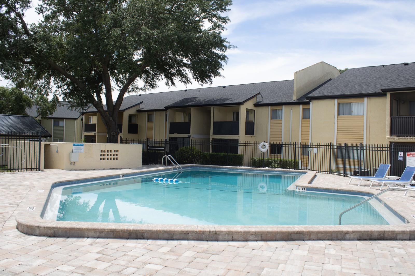 Image 2 of 11 For 922 Lake Destiny Road H