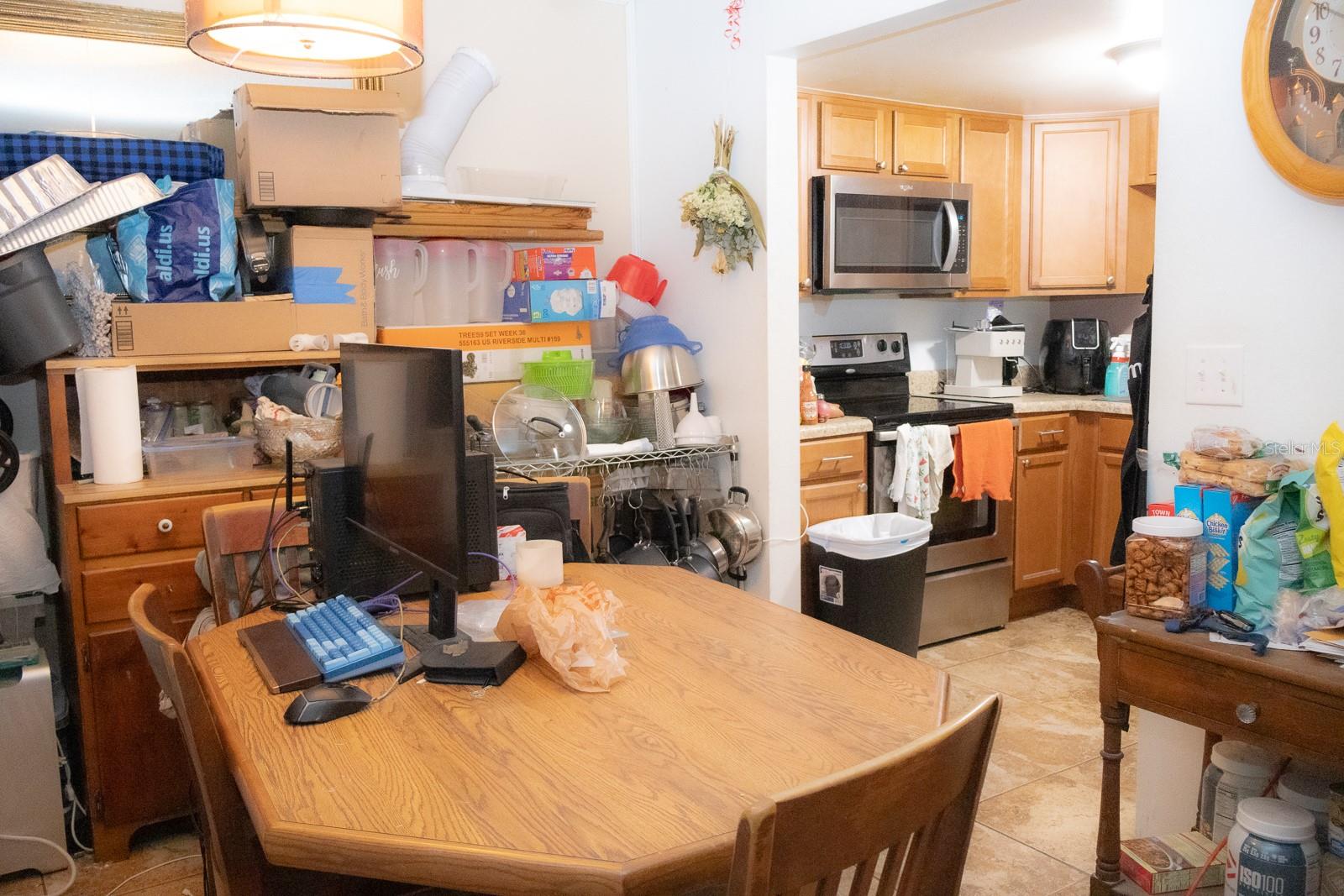 Image 6 of 11 For 922 Lake Destiny Road H