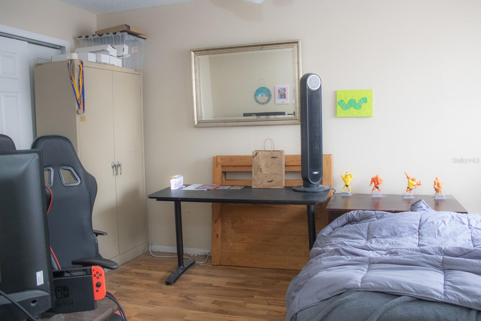 Image 9 of 11 For 922 Lake Destiny Road H