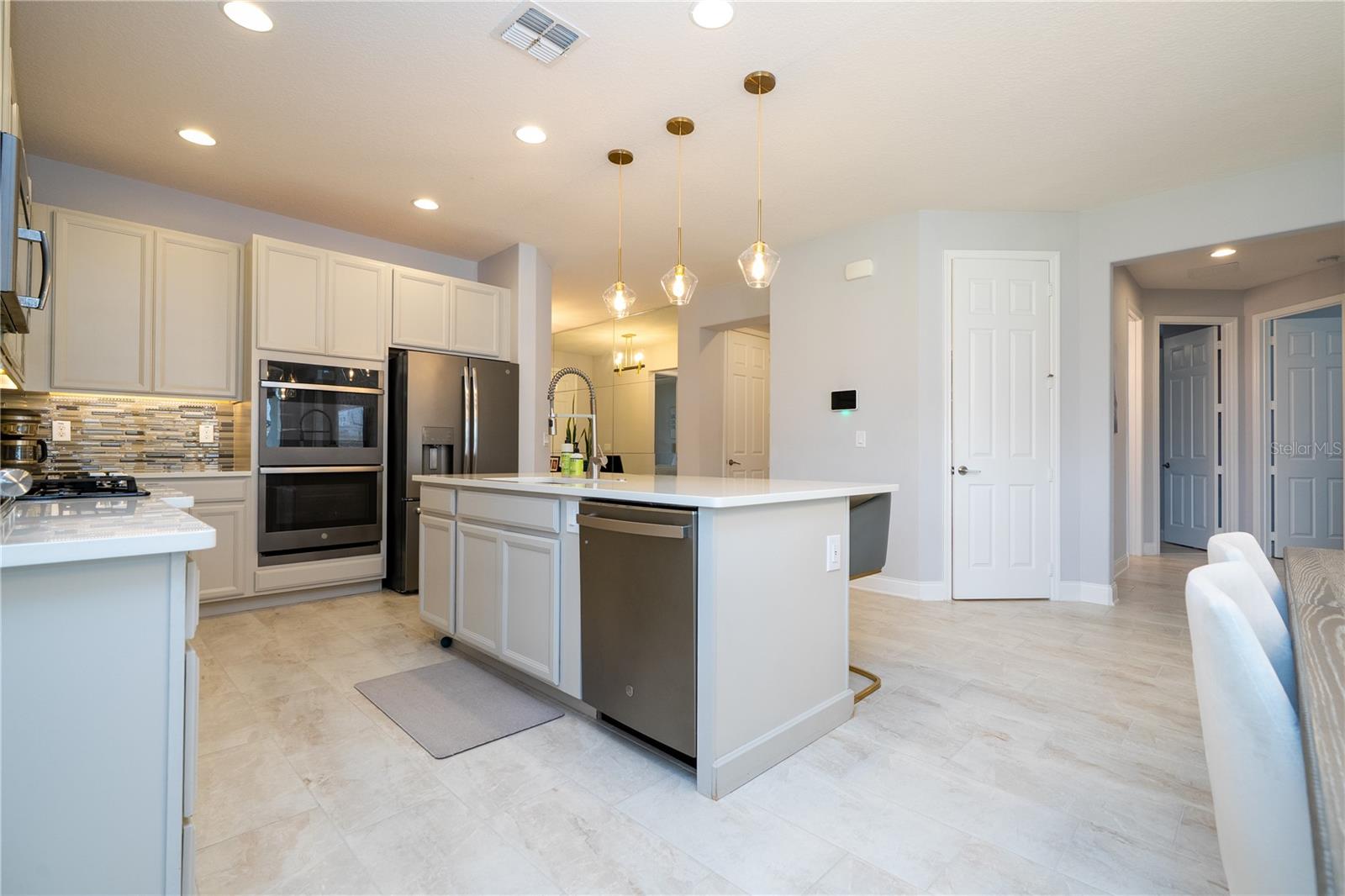 Image 10 of 64 For 16827 Sanctuary Drive