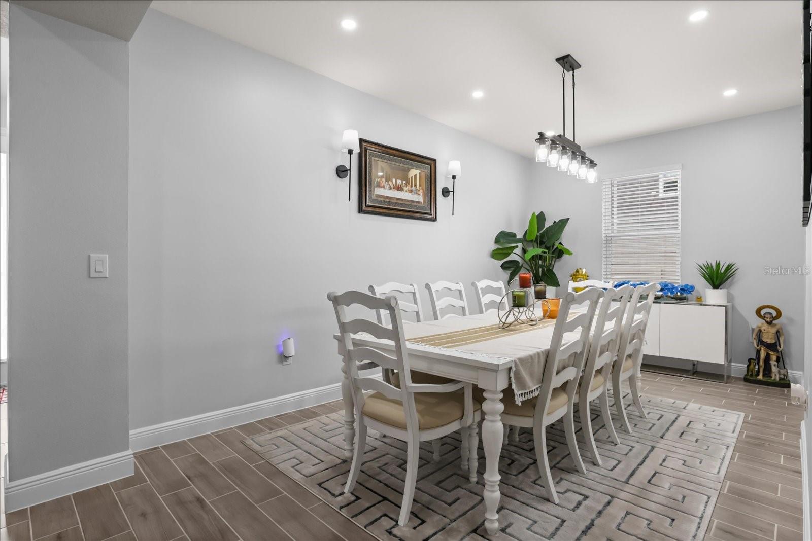 Image 14 of 71 For 5867 Sierra Crown Street