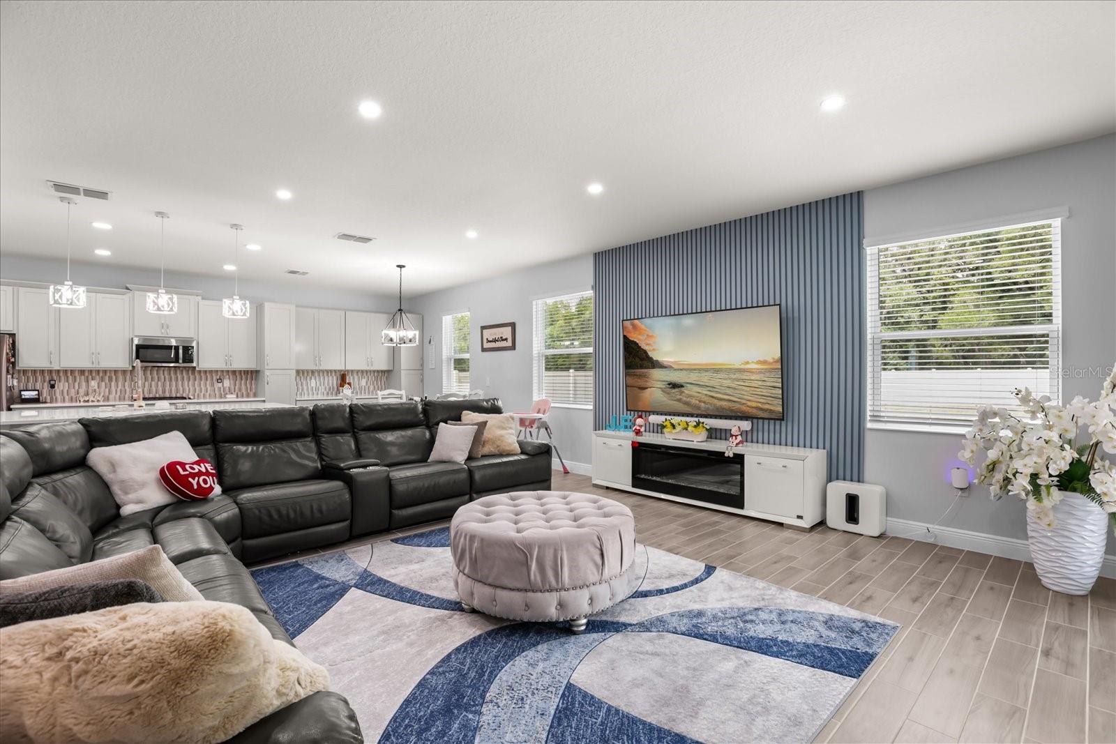 Image 15 of 71 For 5867 Sierra Crown Street