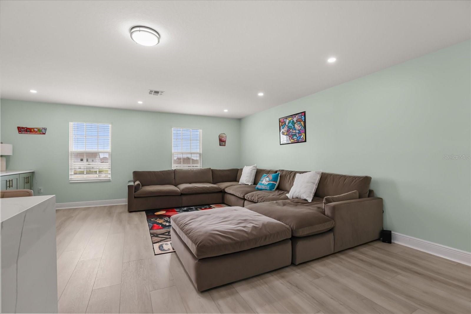 Image 21 of 71 For 5867 Sierra Crown Street