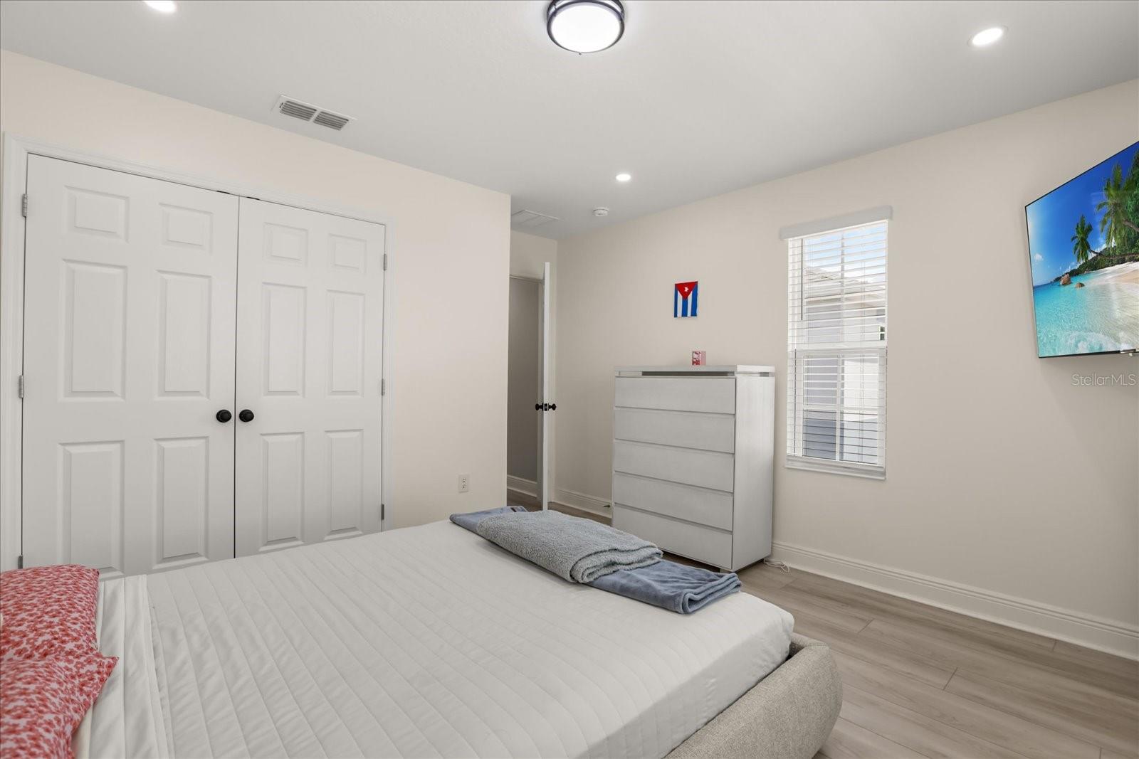 Image 39 of 71 For 5867 Sierra Crown Street