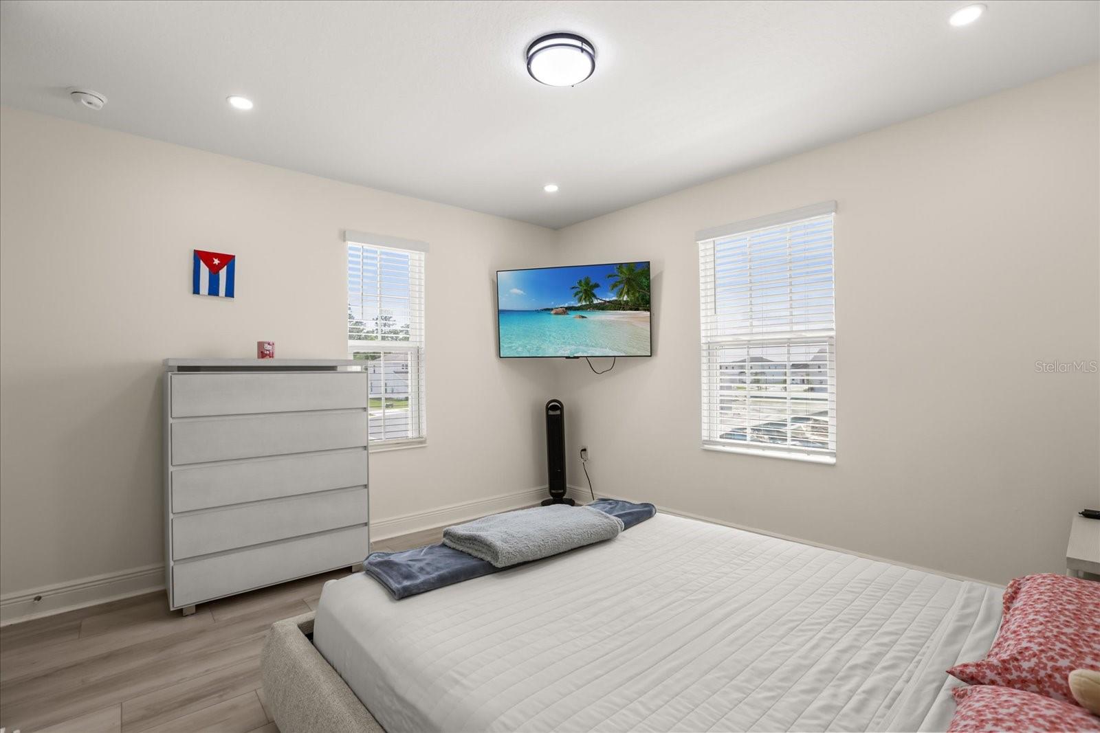 Image 40 of 71 For 5867 Sierra Crown Street