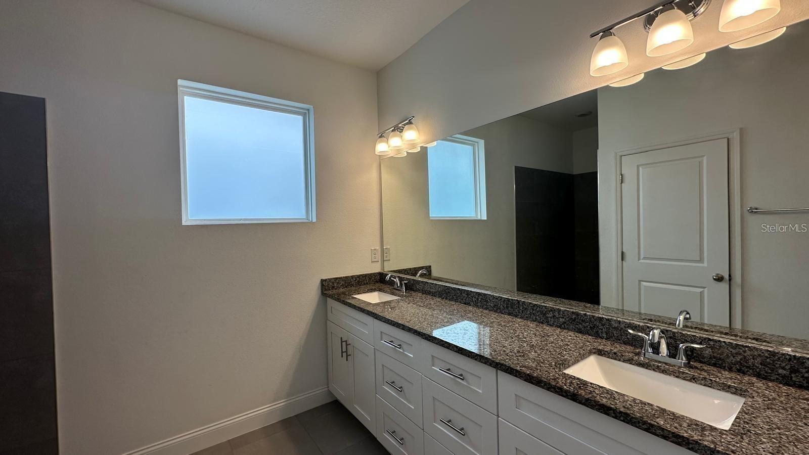 Image 13 of 18 For 2399 Missouri Avenue