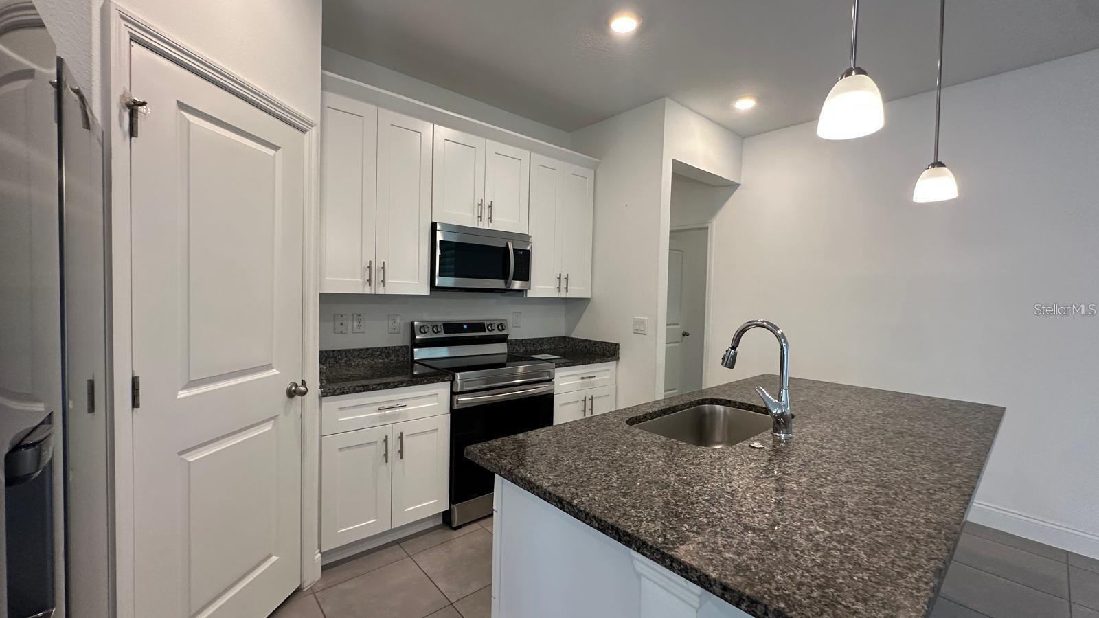 Image 5 of 18 For 2399 Missouri Avenue