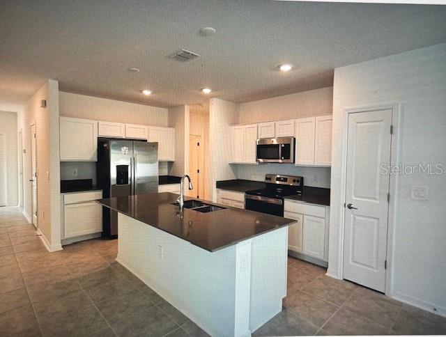 Image 3 of 19 For 4327 Babbling Brook Way