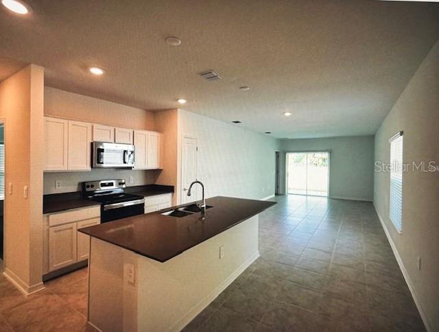 Image 6 of 19 For 4327 Babbling Brook Way