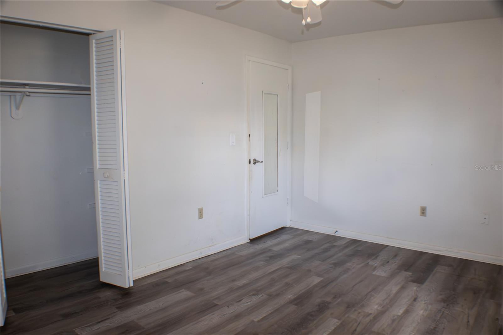 Image 13 of 24 For 424 Cart Court