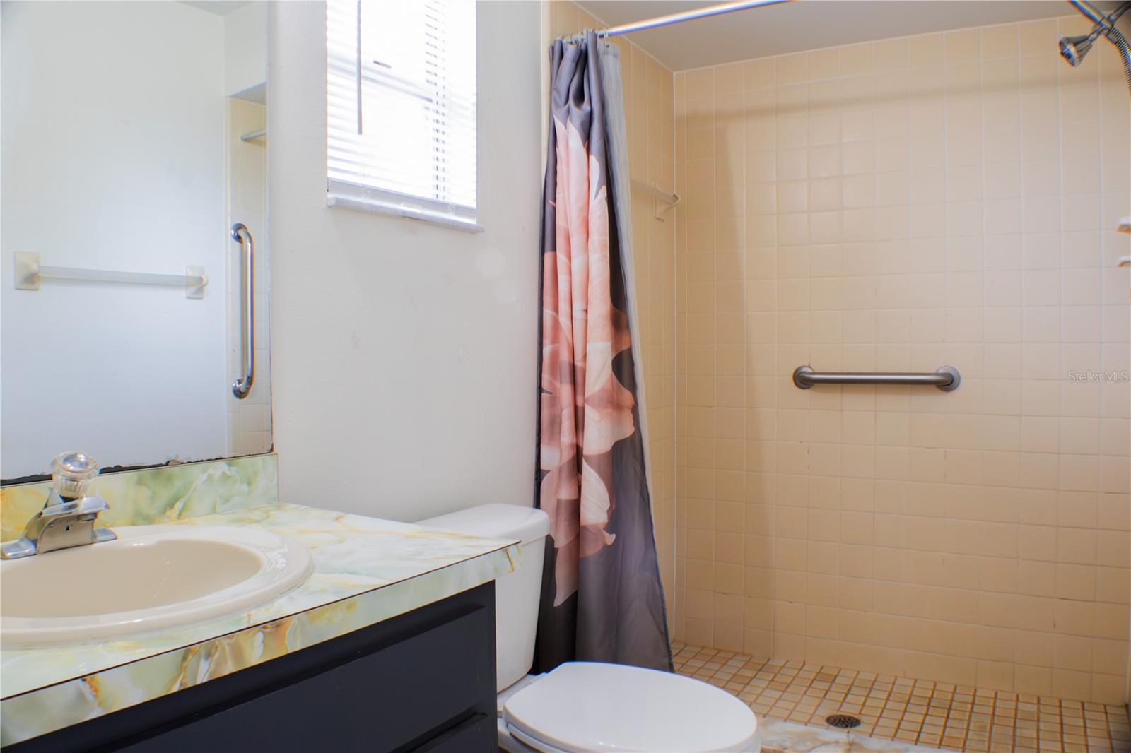 Image 7 of 24 For 424 Cart Court