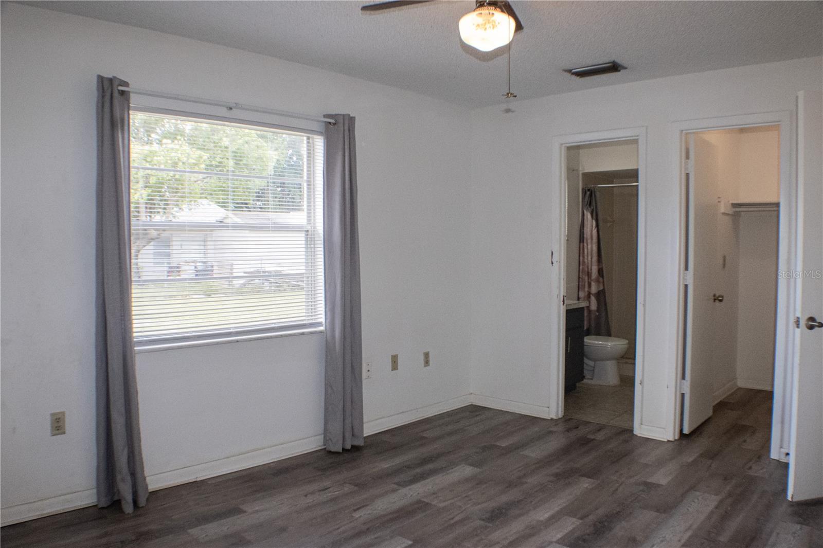 Image 8 of 24 For 424 Cart Court