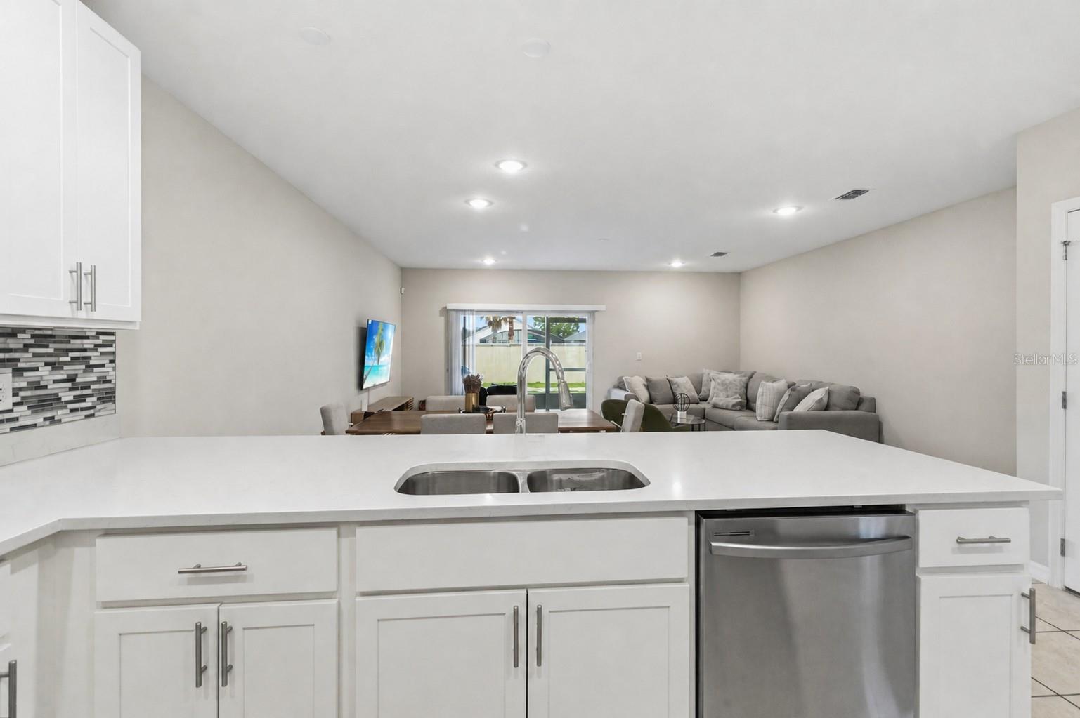 Image 10 of 31 For 4729 Coral Castle Drive