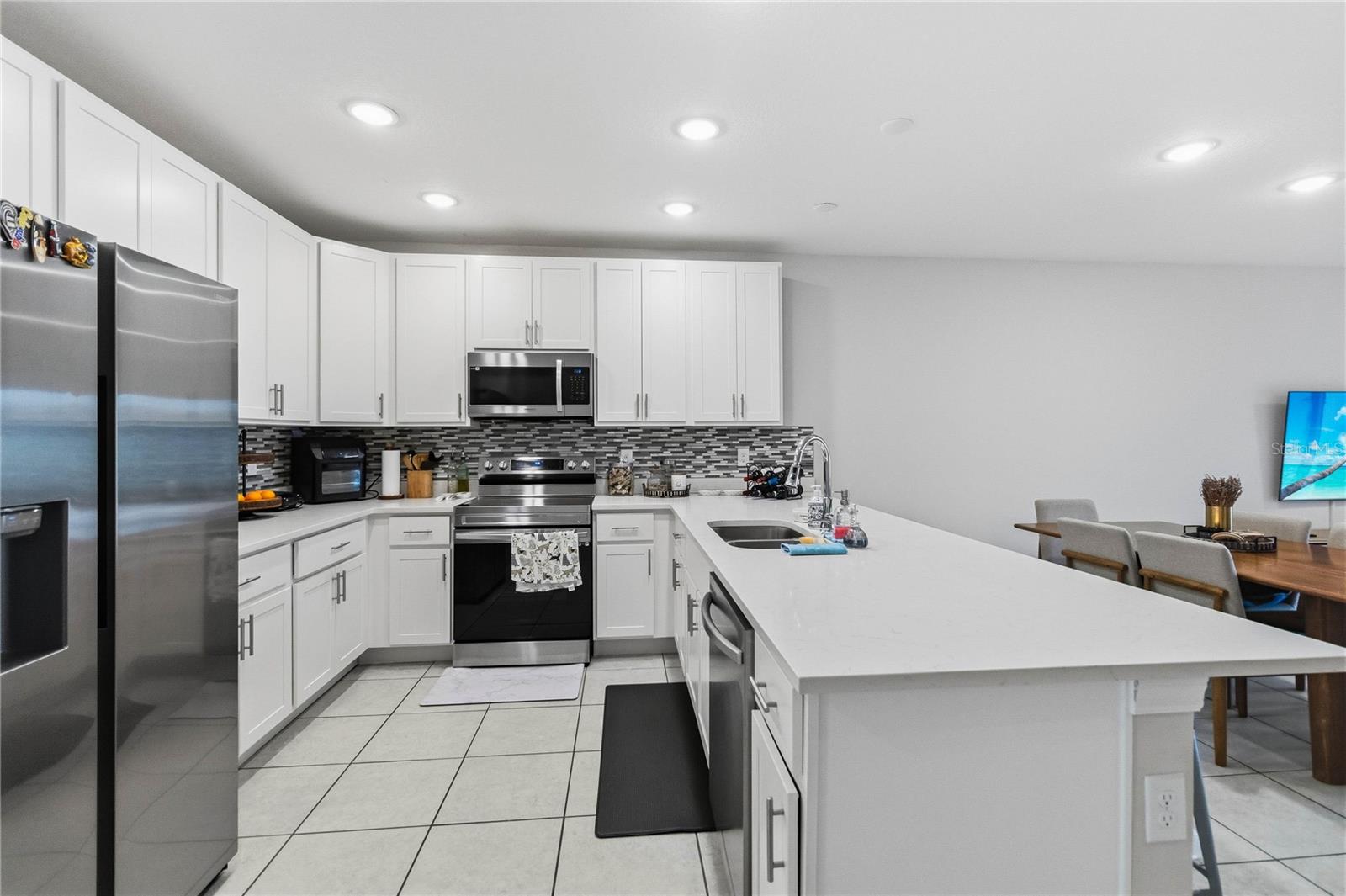 Image 12 of 31 For 4729 Coral Castle Drive