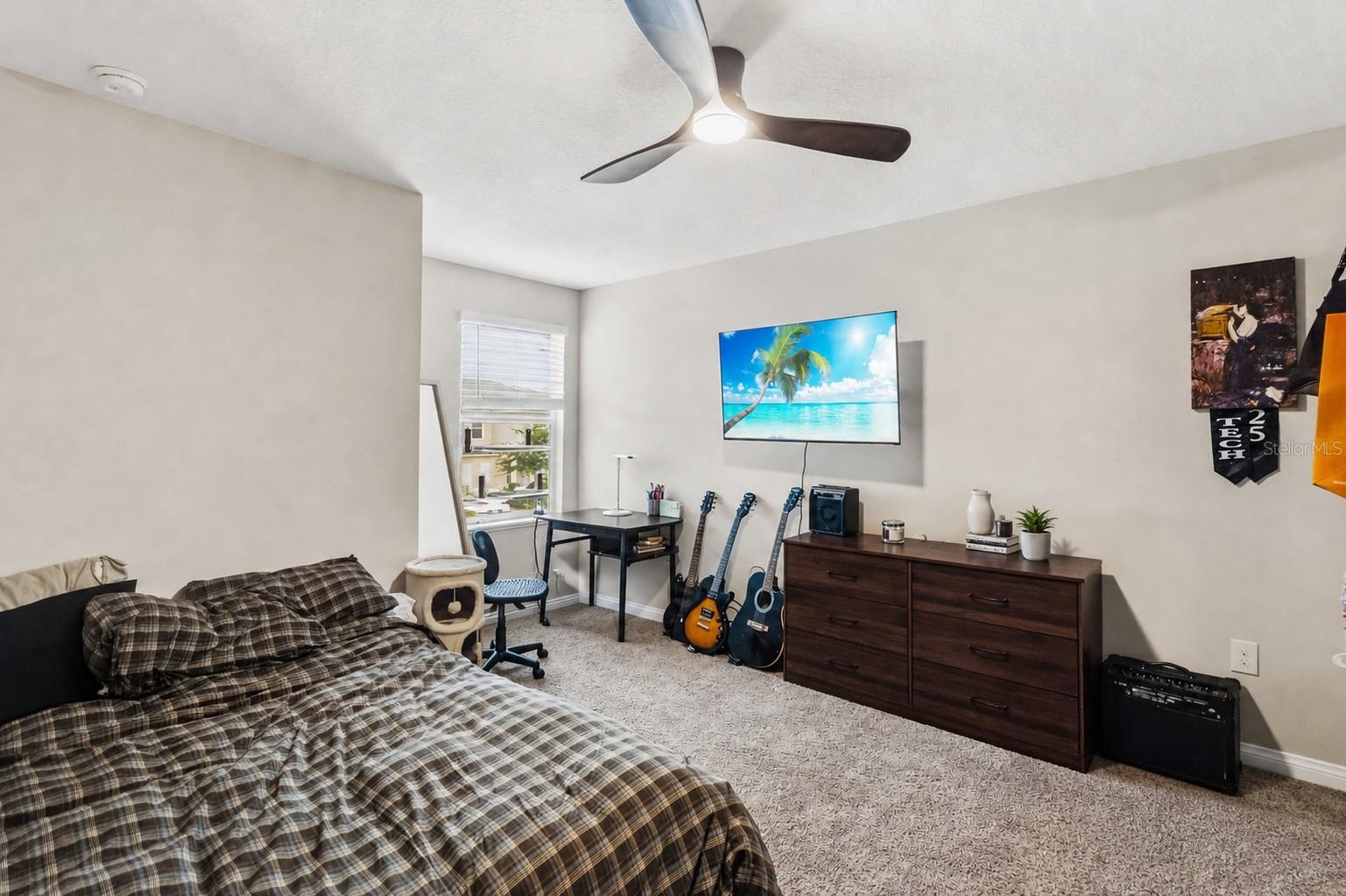 Image 19 of 31 For 4729 Coral Castle Drive
