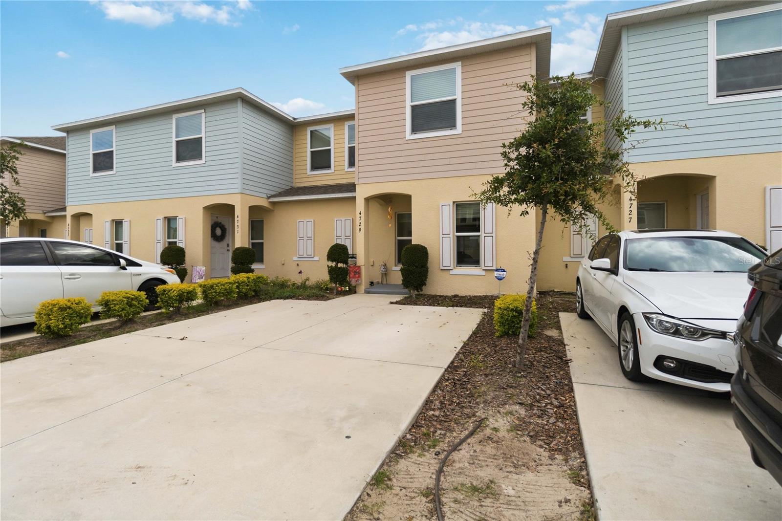 Image 3 of 31 For 4729 Coral Castle Drive