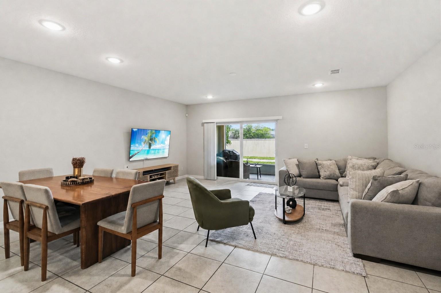 Image 6 of 31 For 4729 Coral Castle Drive