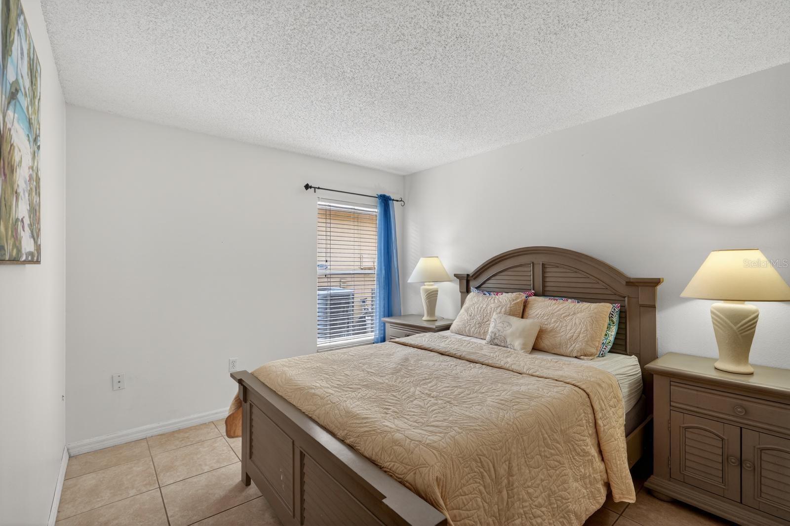 Image 14 of 18 For 419 Buckingham Cir