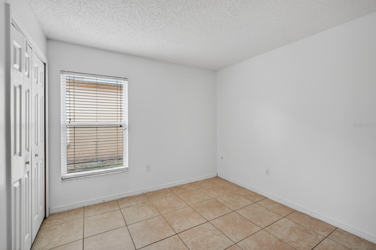 Image 16 of 18 For 419 Buckingham Cir