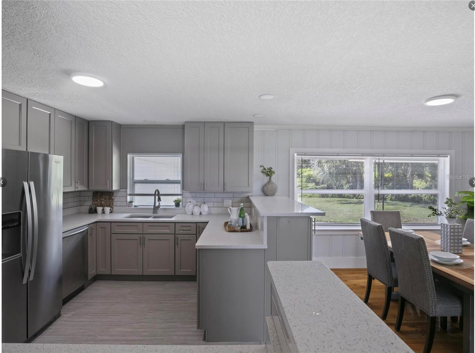 Image 6 of 20 For 212 1st Avenue