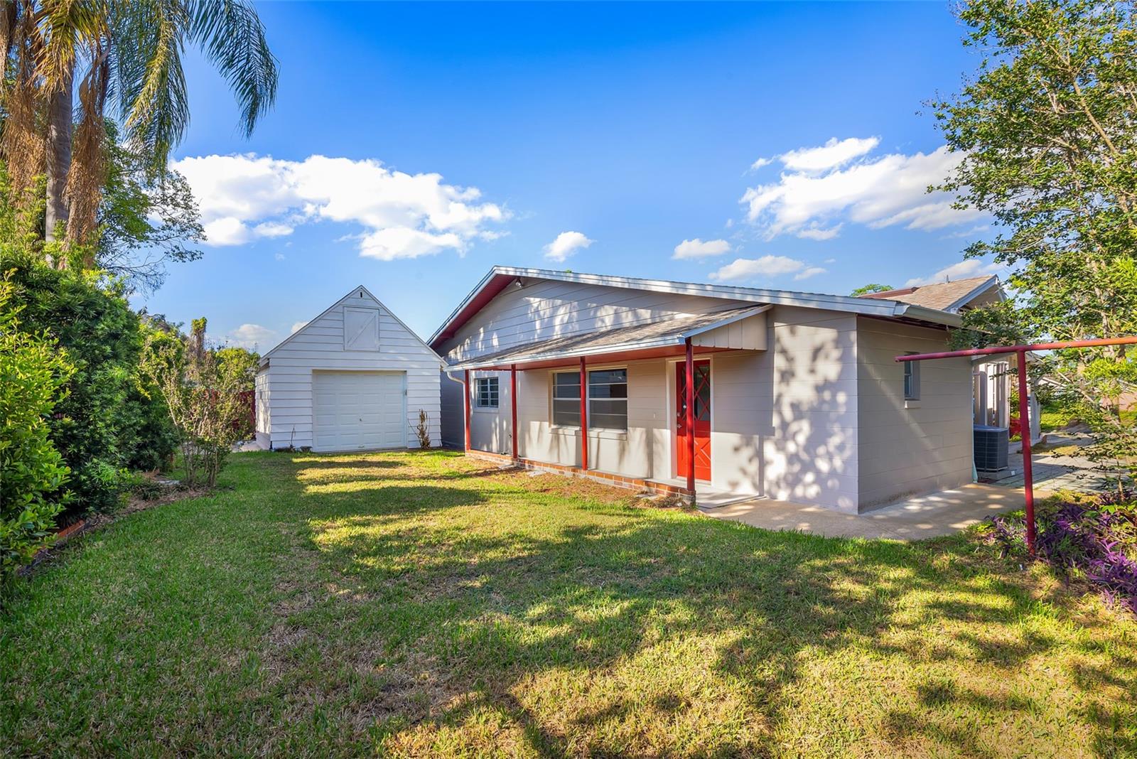 Image 11 of 42 For 525 Ololu Drive