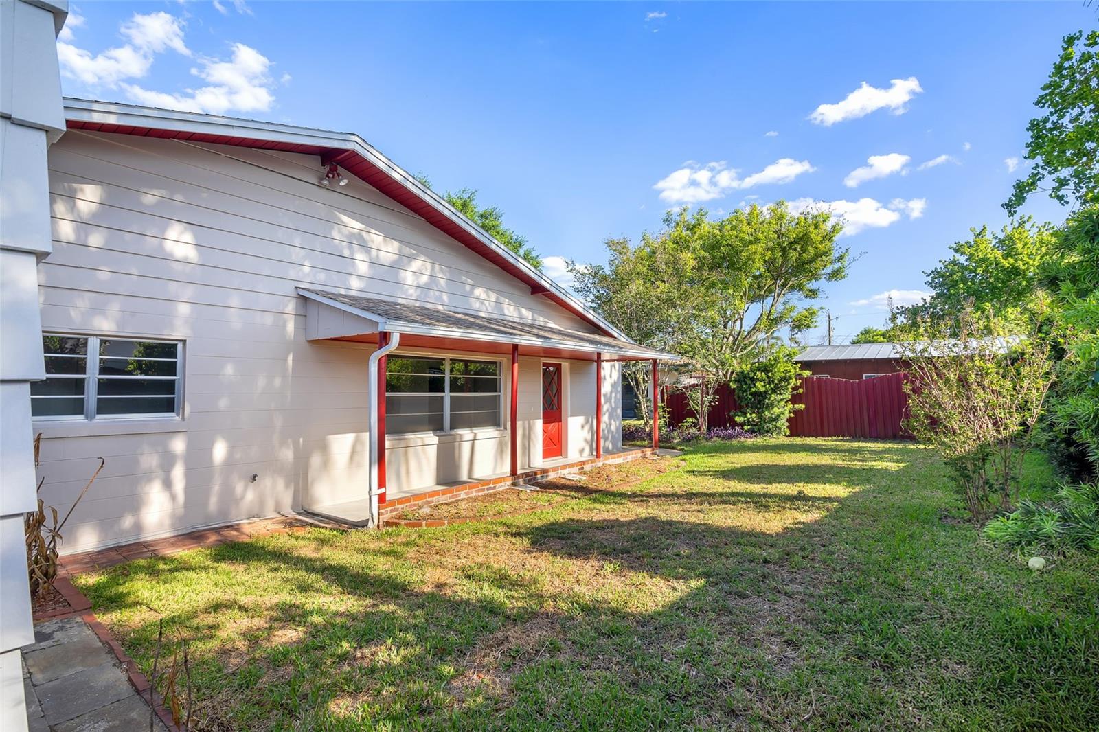 Image 12 of 42 For 525 Ololu Drive