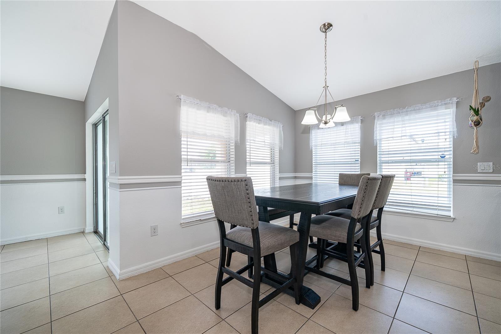 Image 20 of 30 For 2721 Dolfino Drive