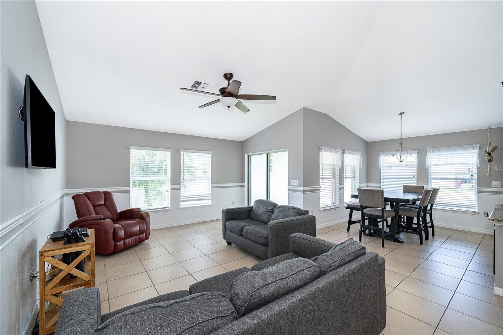 Image 23 of 30 For 2721 Dolfino Drive