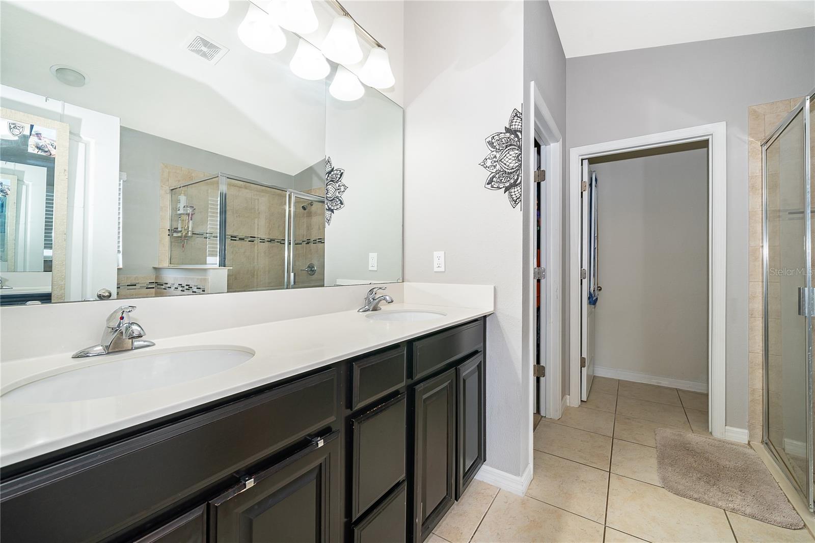 Image 27 of 30 For 2721 Dolfino Drive