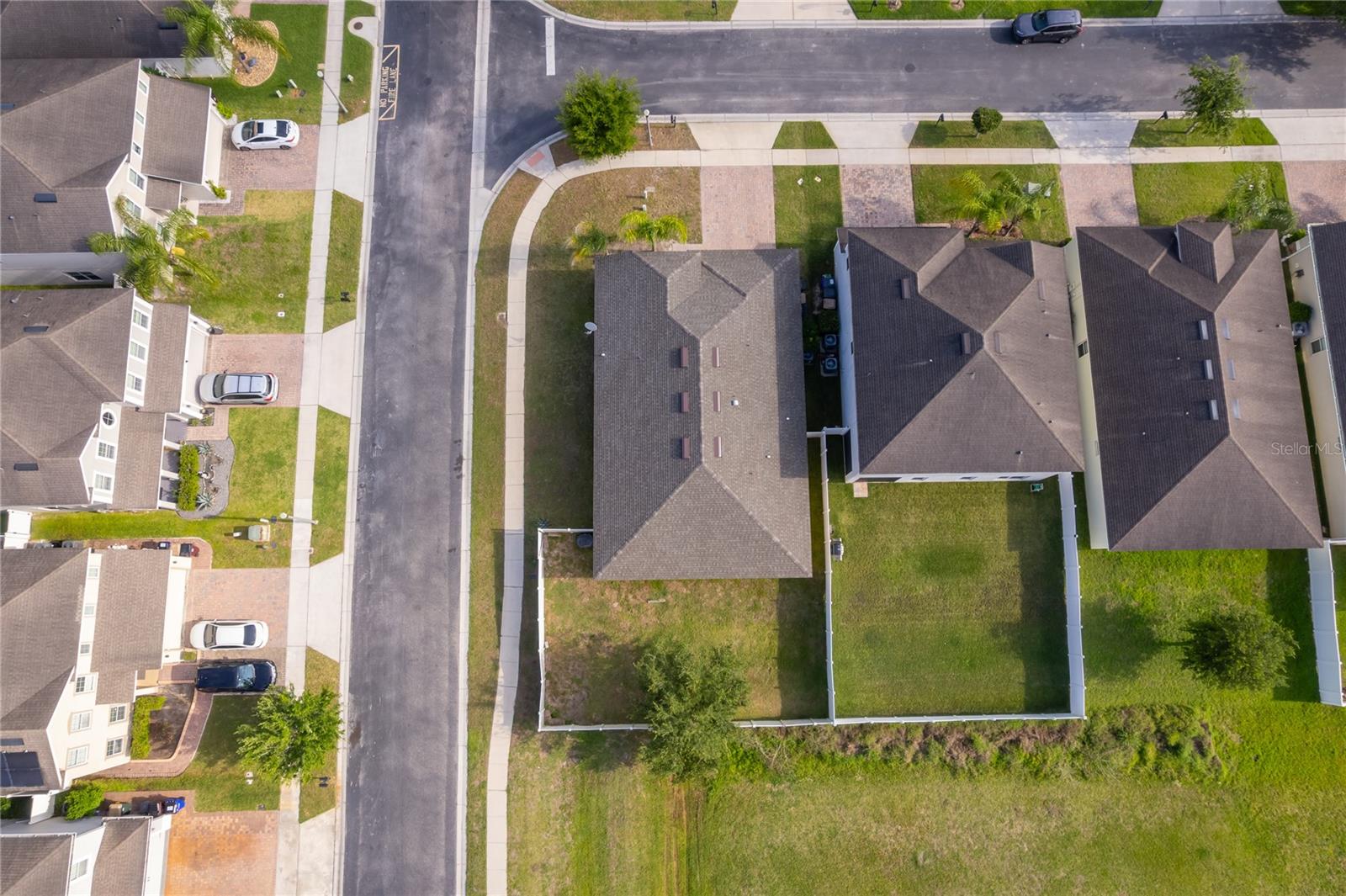 Image 4 of 30 For 2721 Dolfino Drive