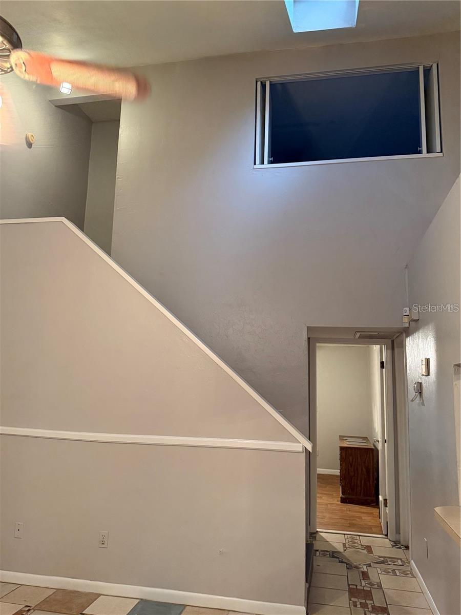 Image 4 of 14 For 4313 68 Terrace