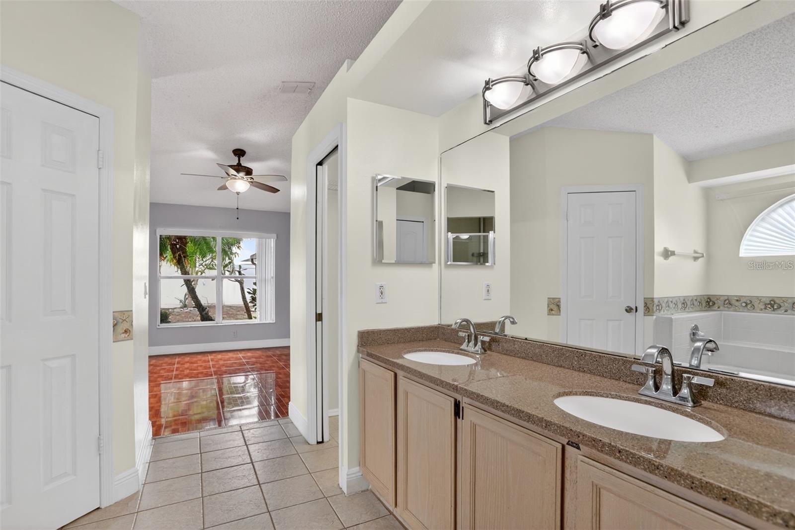 Image 15 of 30 For 14912 White Magnolia Court