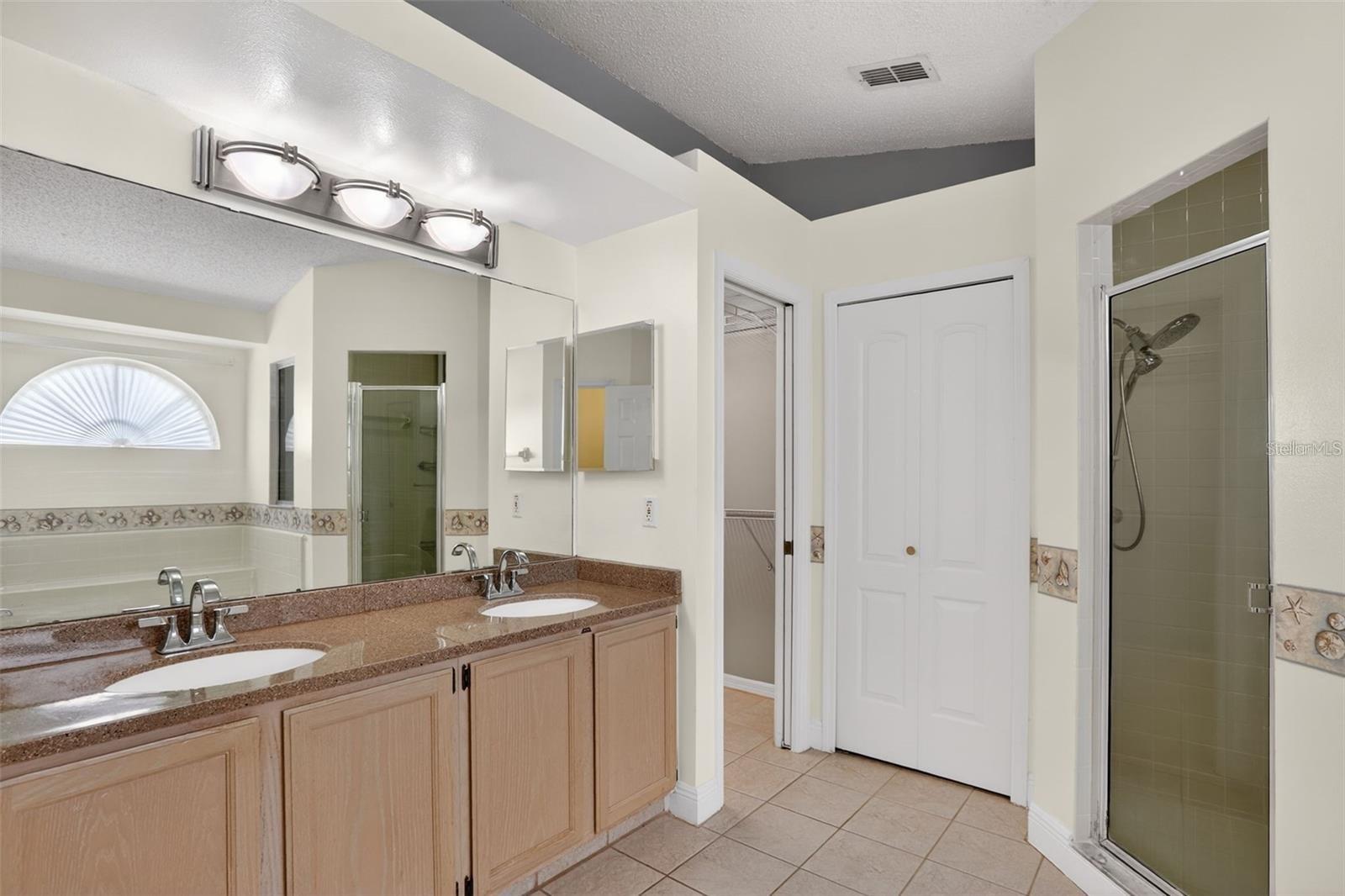 Image 21 of 30 For 14912 White Magnolia Court