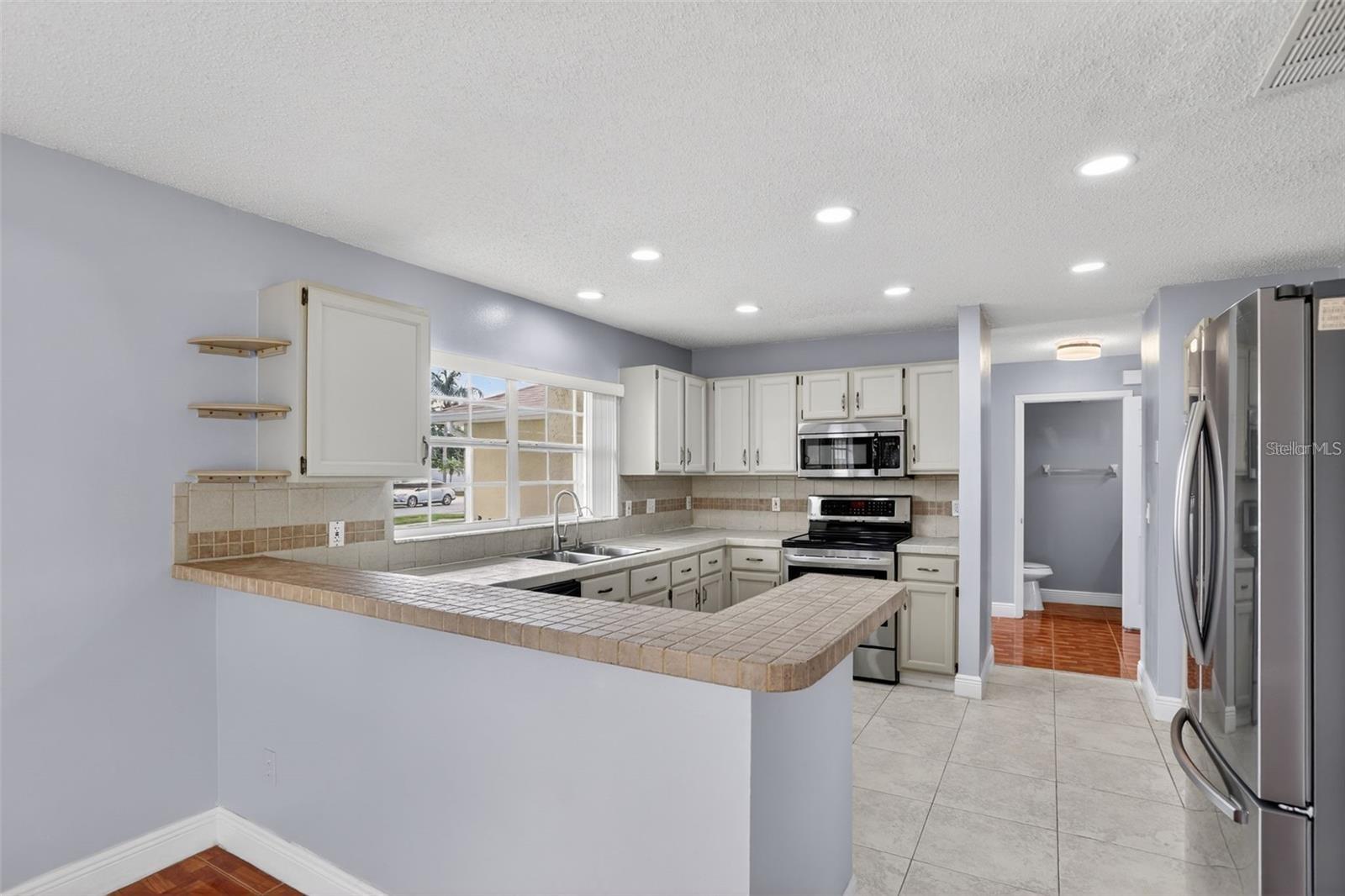 Image 9 of 30 For 14912 White Magnolia Court