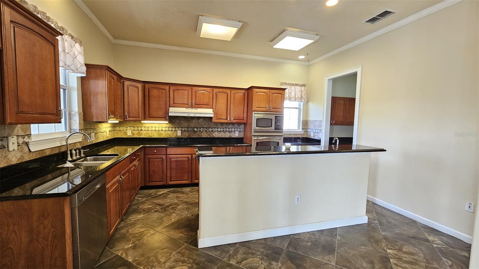 Image 9 of 30 For 1763 Lee Janzen Drive