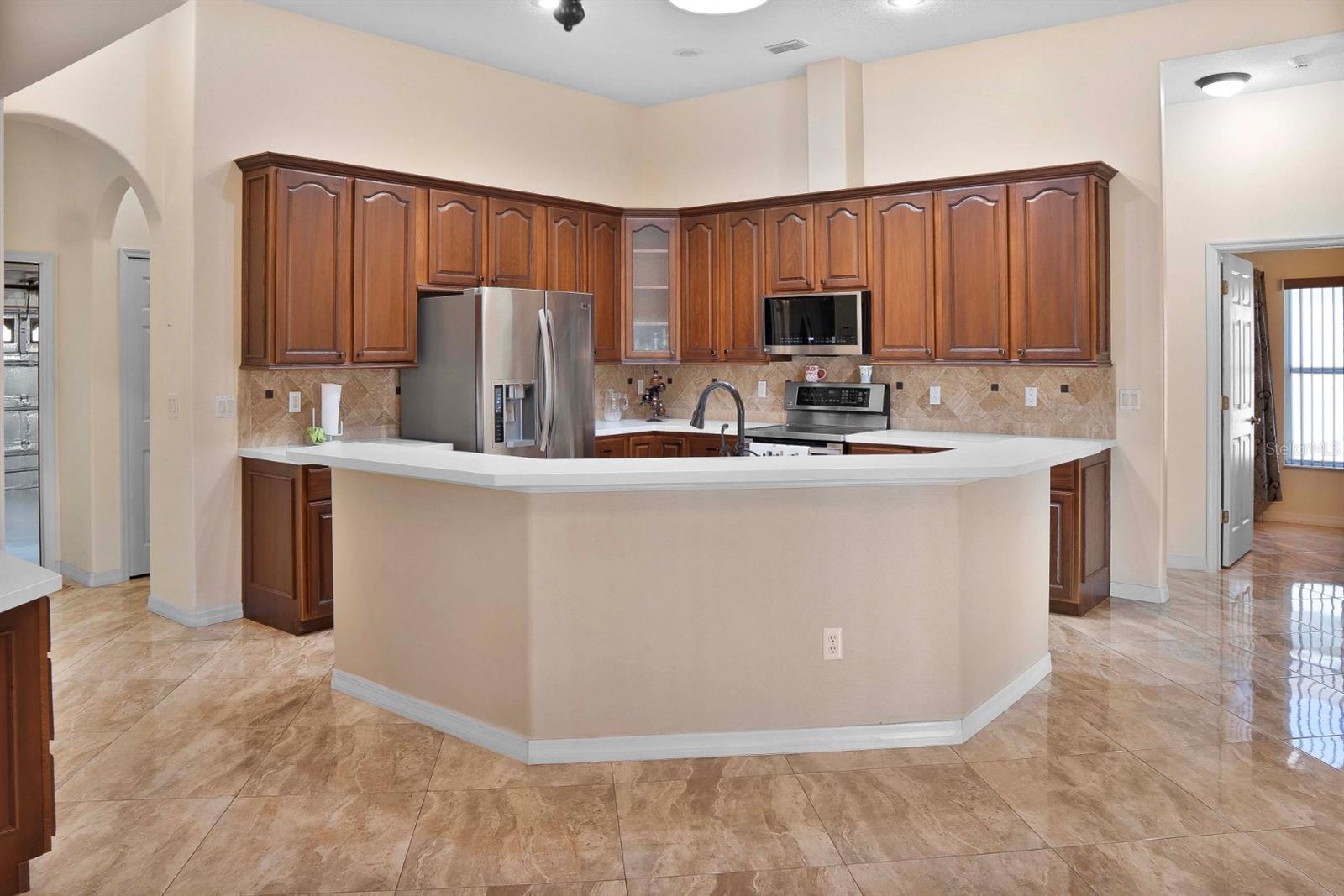 Image 10 of 25 For 215 Strathmore Circle