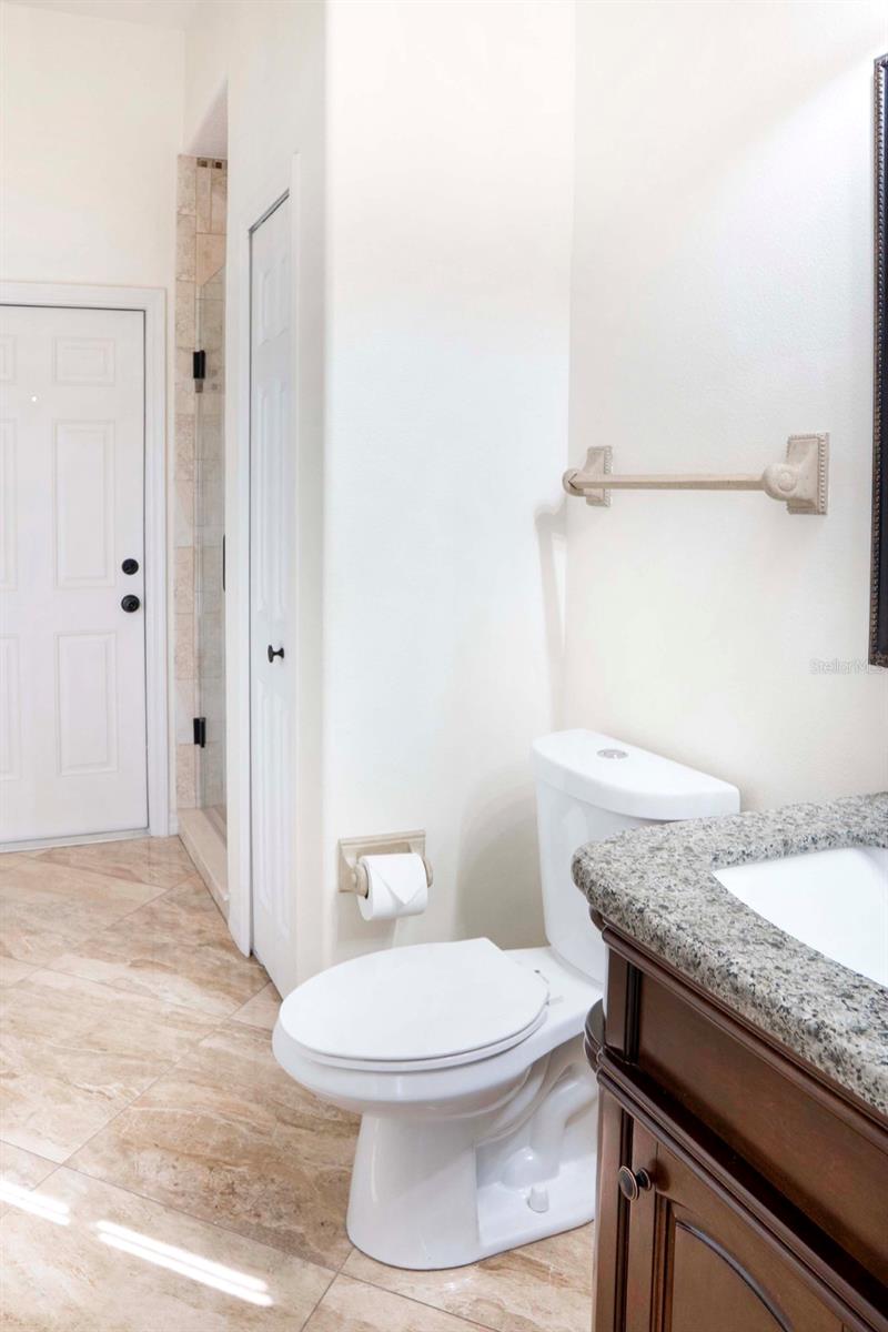 Image 14 of 25 For 215 Strathmore Circle