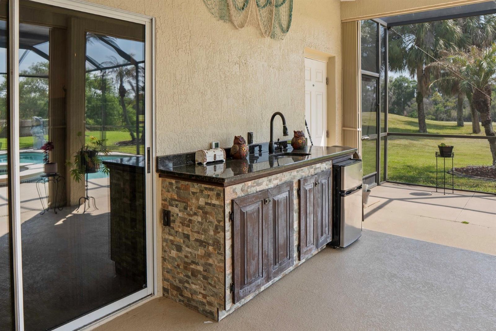 Image 19 of 25 For 215 Strathmore Circle