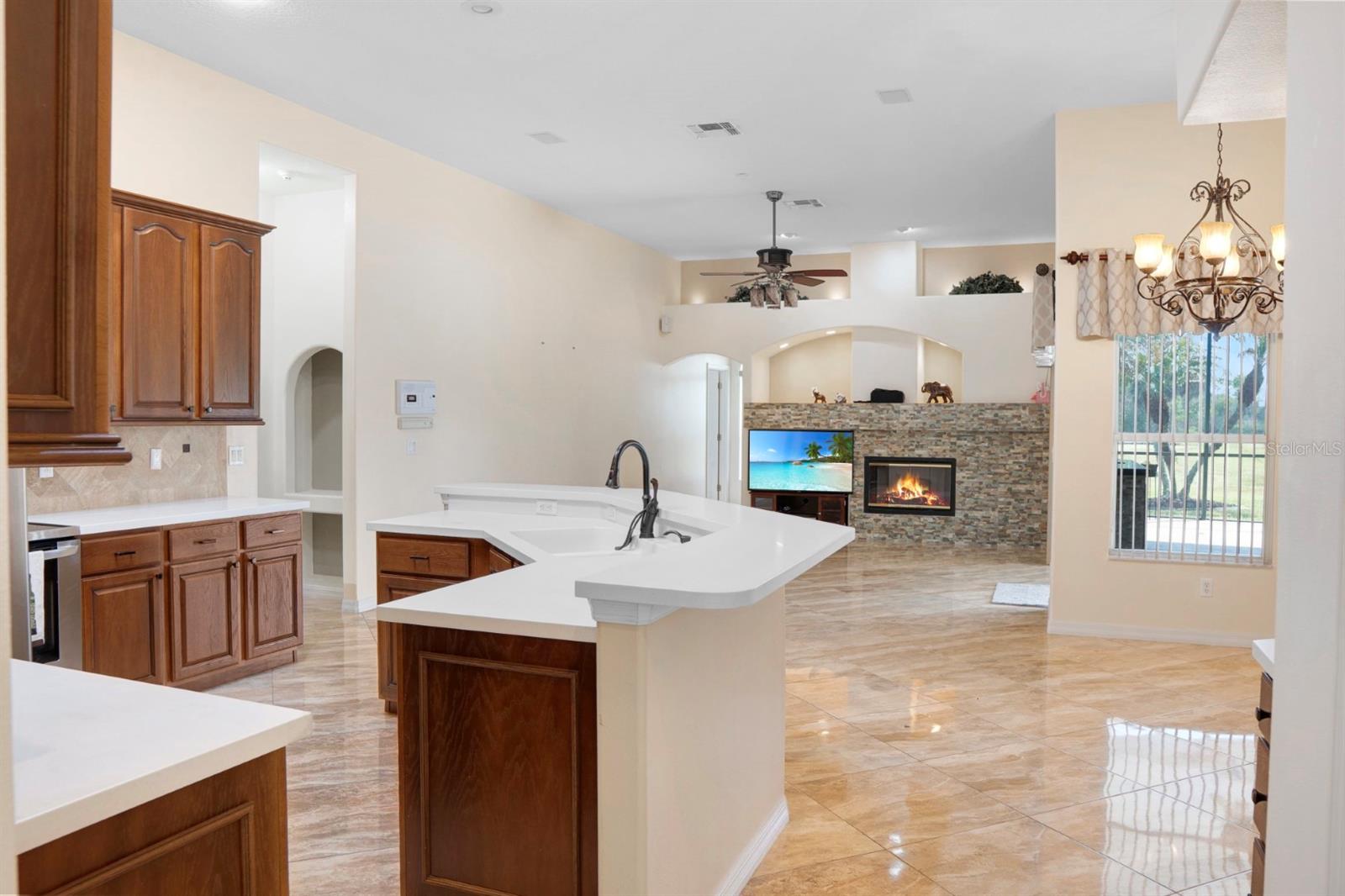 Image 9 of 25 For 215 Strathmore Circle