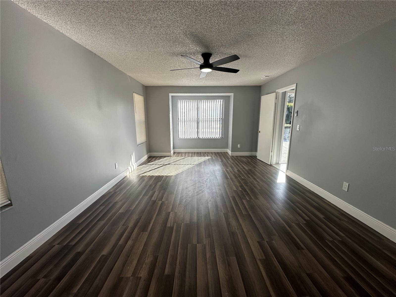 Image 14 of 27 For 7846 Snowberry Circle