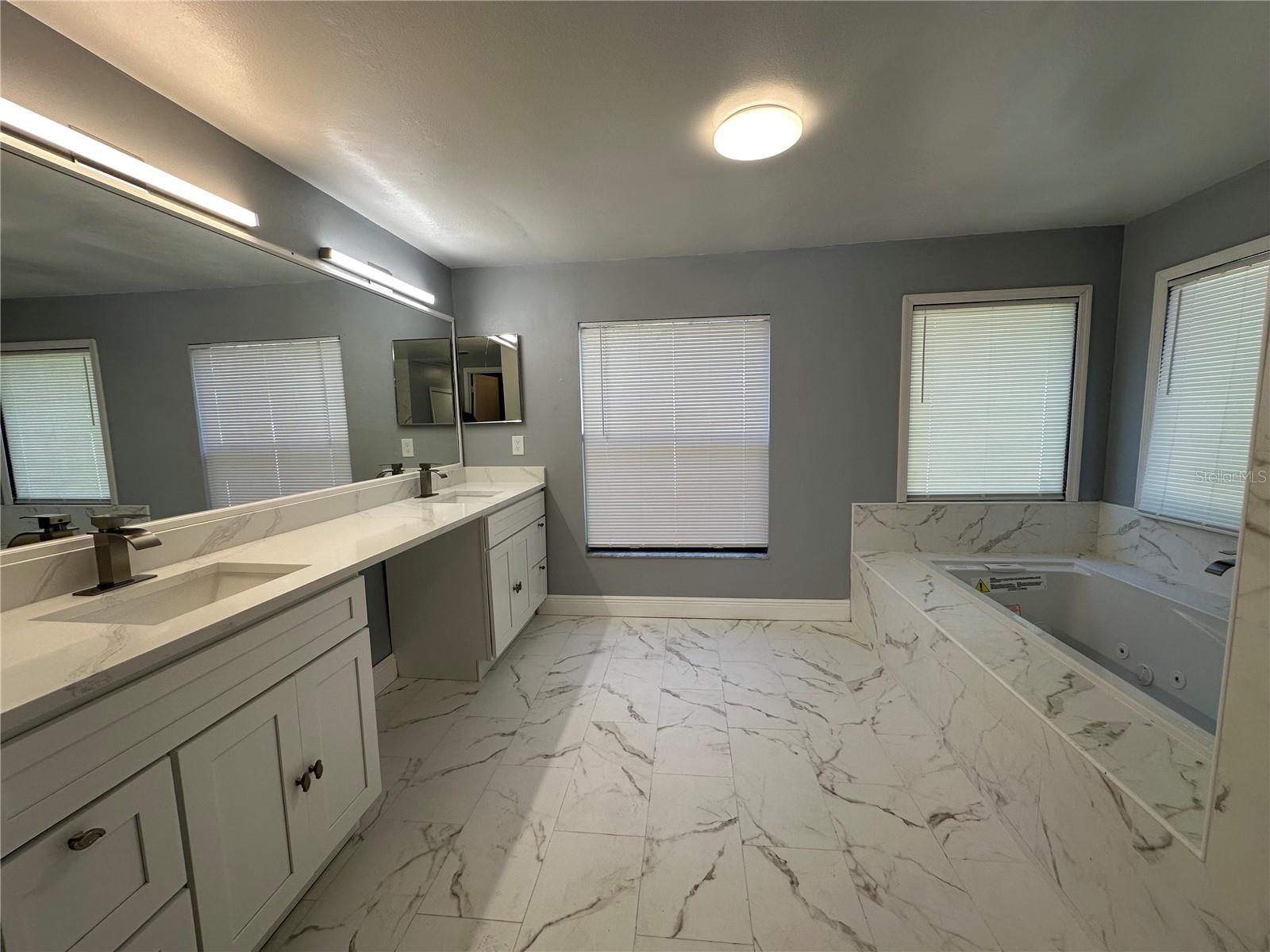 Image 19 of 27 For 7846 Snowberry Circle