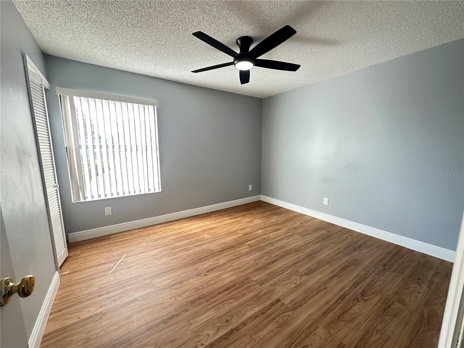 Image 20 of 27 For 7846 Snowberry Circle