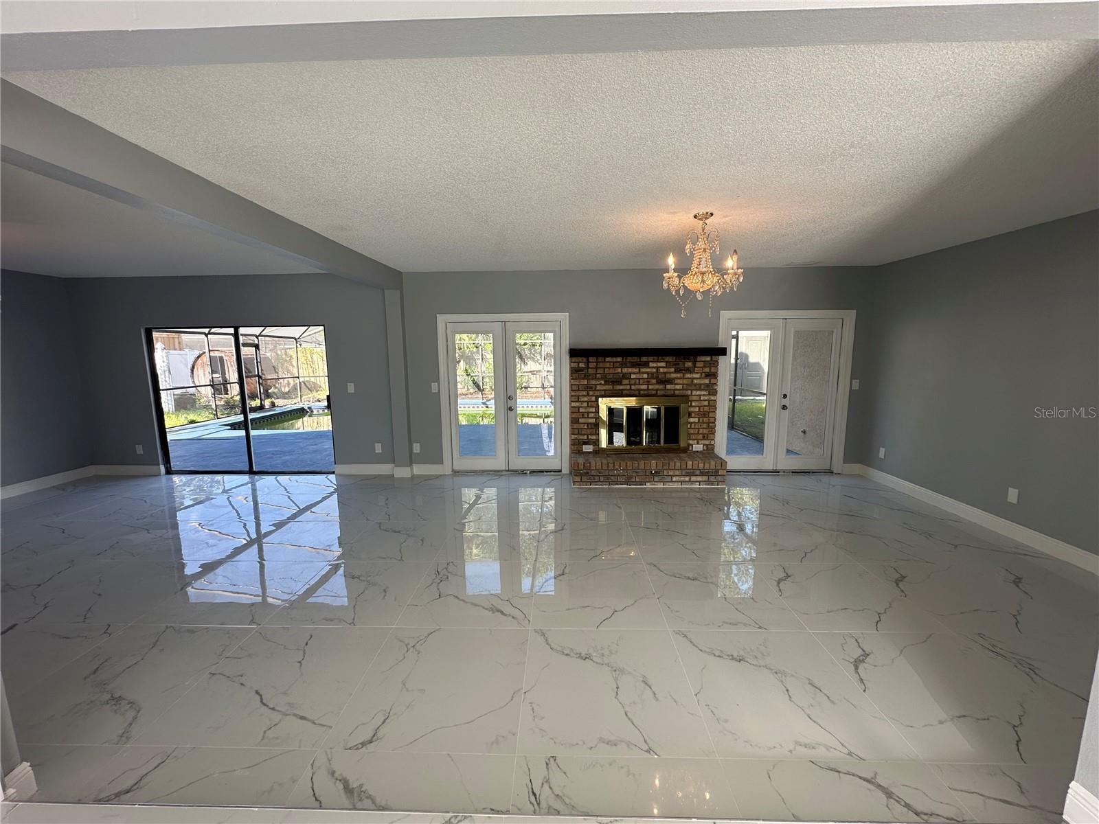 Image 5 of 27 For 7846 Snowberry Circle