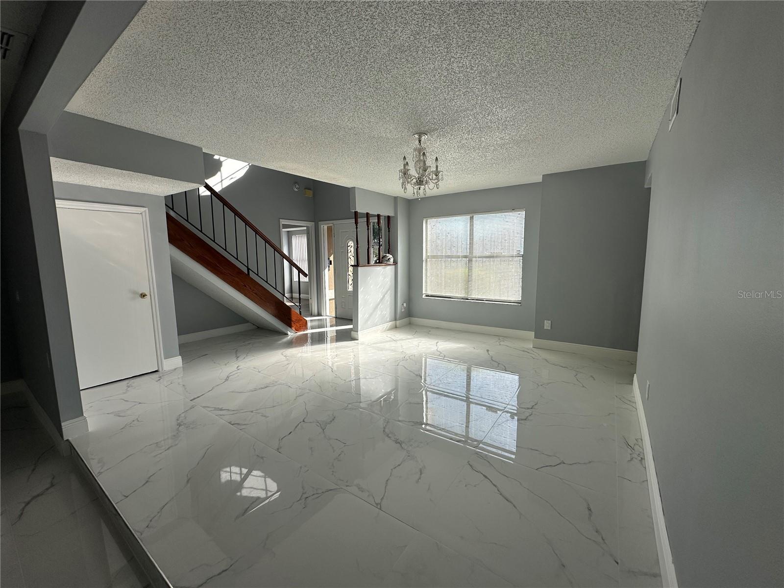 Image 6 of 27 For 7846 Snowberry Circle