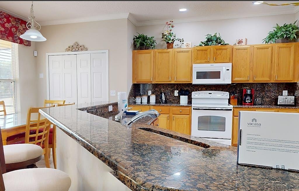 Image 18 of 71 For 8545 La Isla Drive