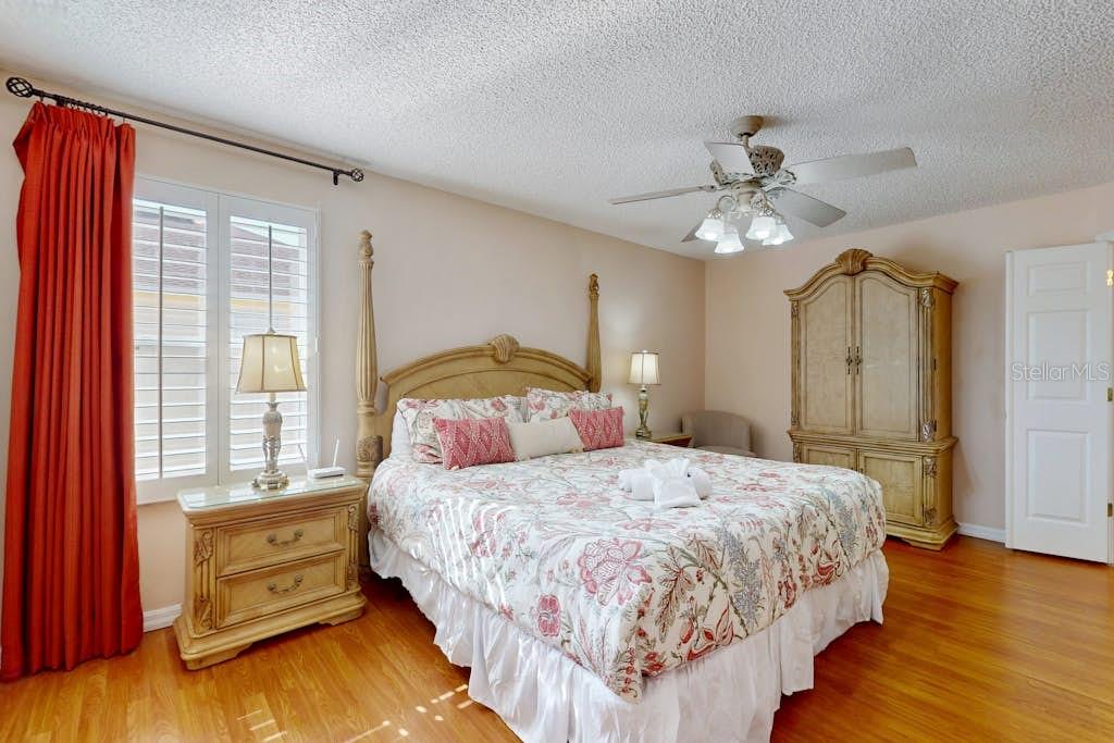 Image 25 of 71 For 8545 La Isla Drive