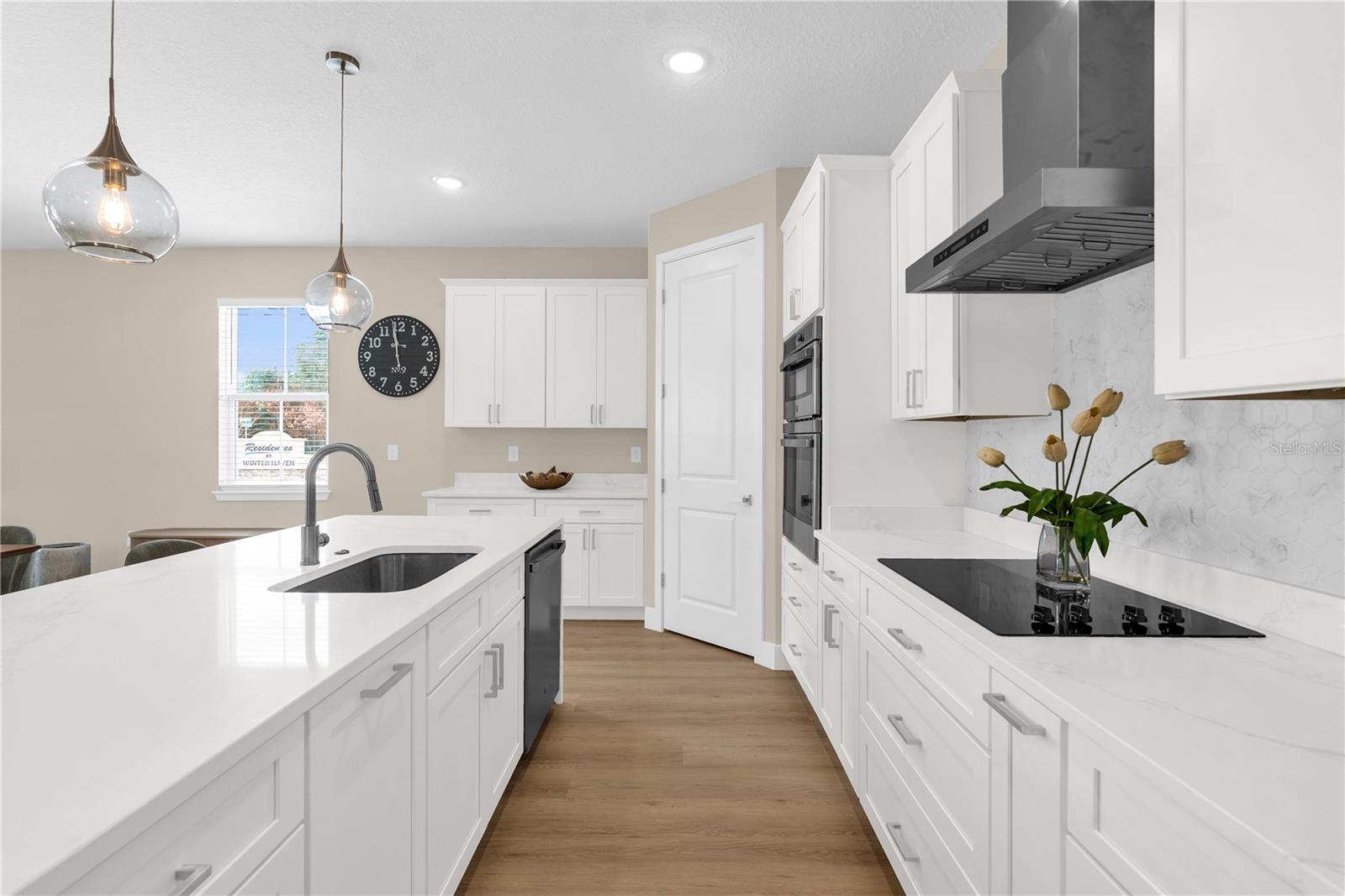 Image 10 of 37 For 2008 River Hawk Loop